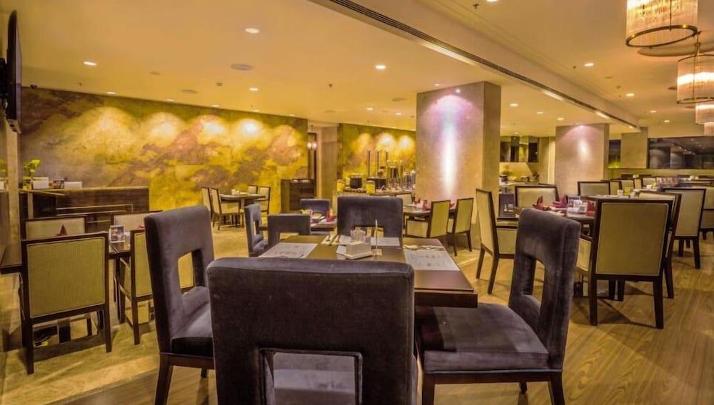 I Hotel Наґойя Екстер'єр фото