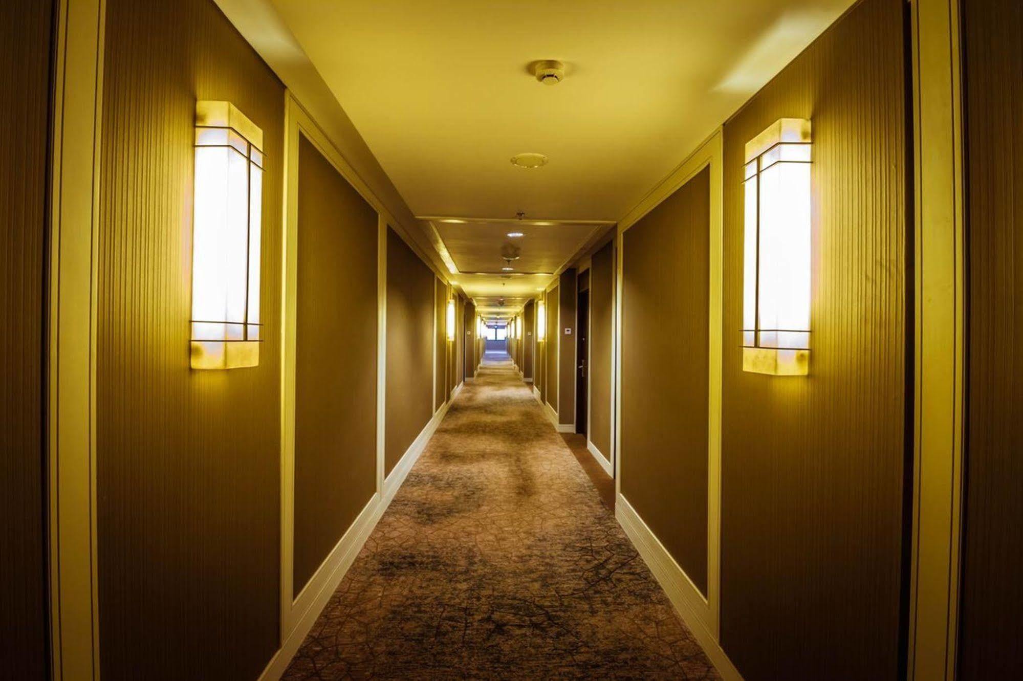 I Hotel Наґойя Екстер'єр фото